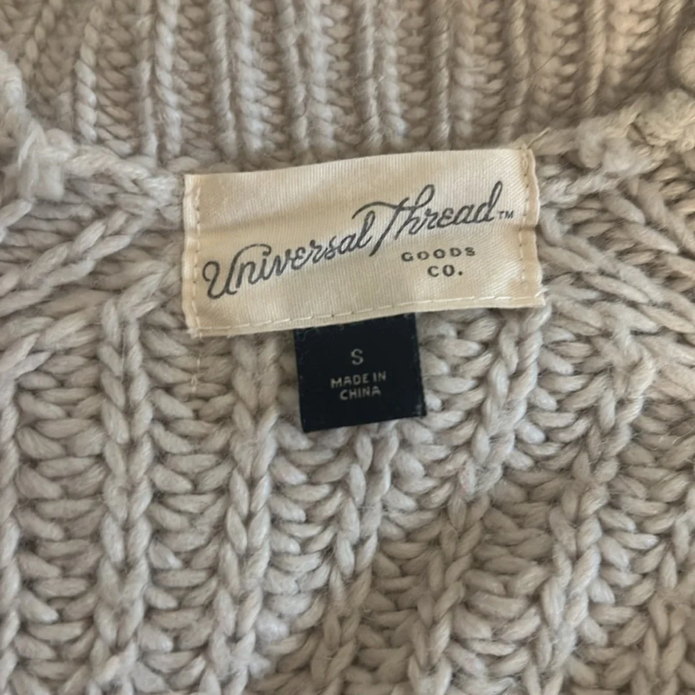 Gray Target Universal Thread Warm Sweater - Picture 2 of 3